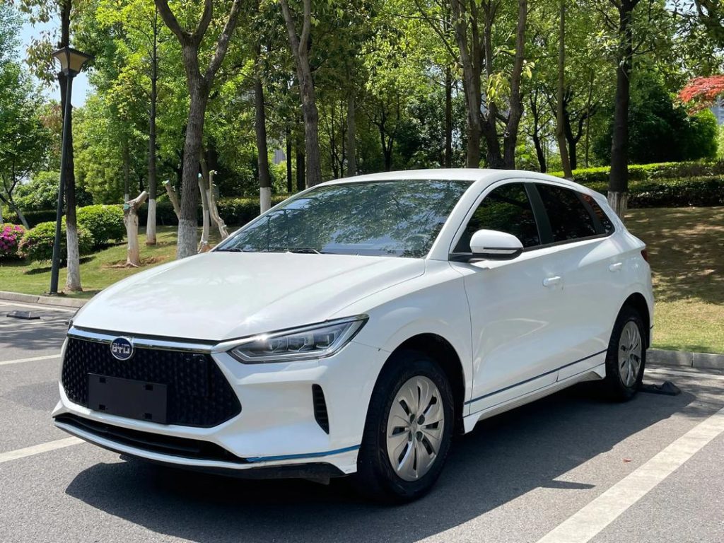 byd-e2-1024×768 - Global Car Select Club