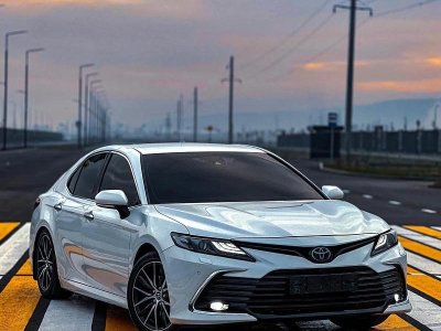 toyota-camry-800×900 - Global Car Select Club
