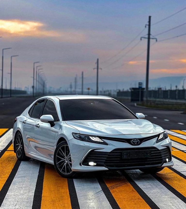toyota-camry-800×900 - Global Car Select Club