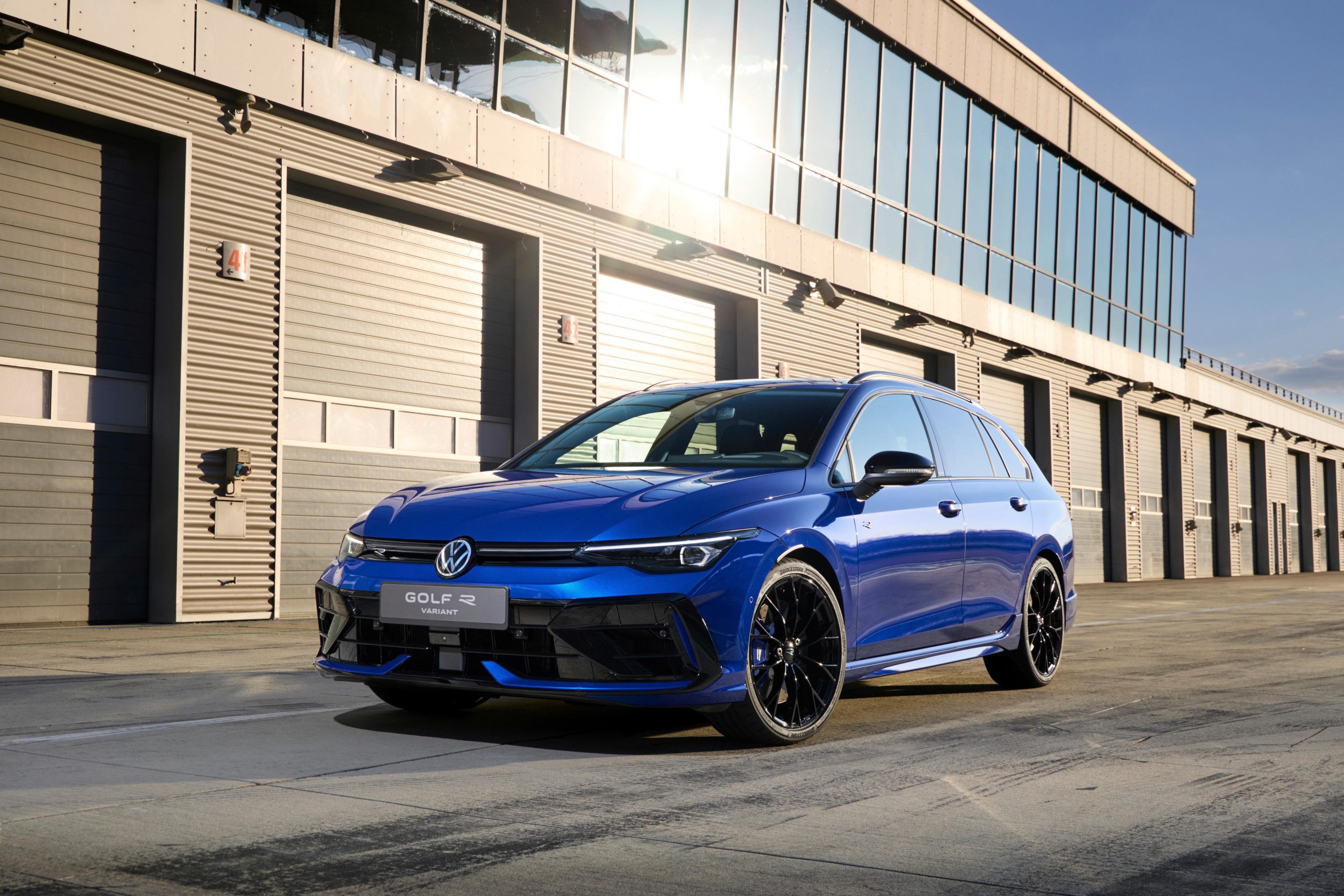 vw-golf-scaled - Global Car Select Club